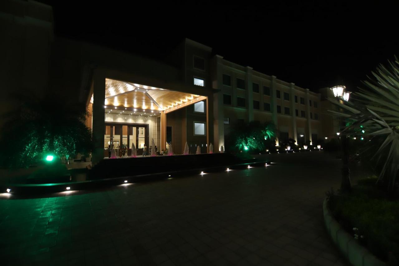 ศรีชี วิลาส Hotel โซนีปัต ภายนอก รูปภาพ