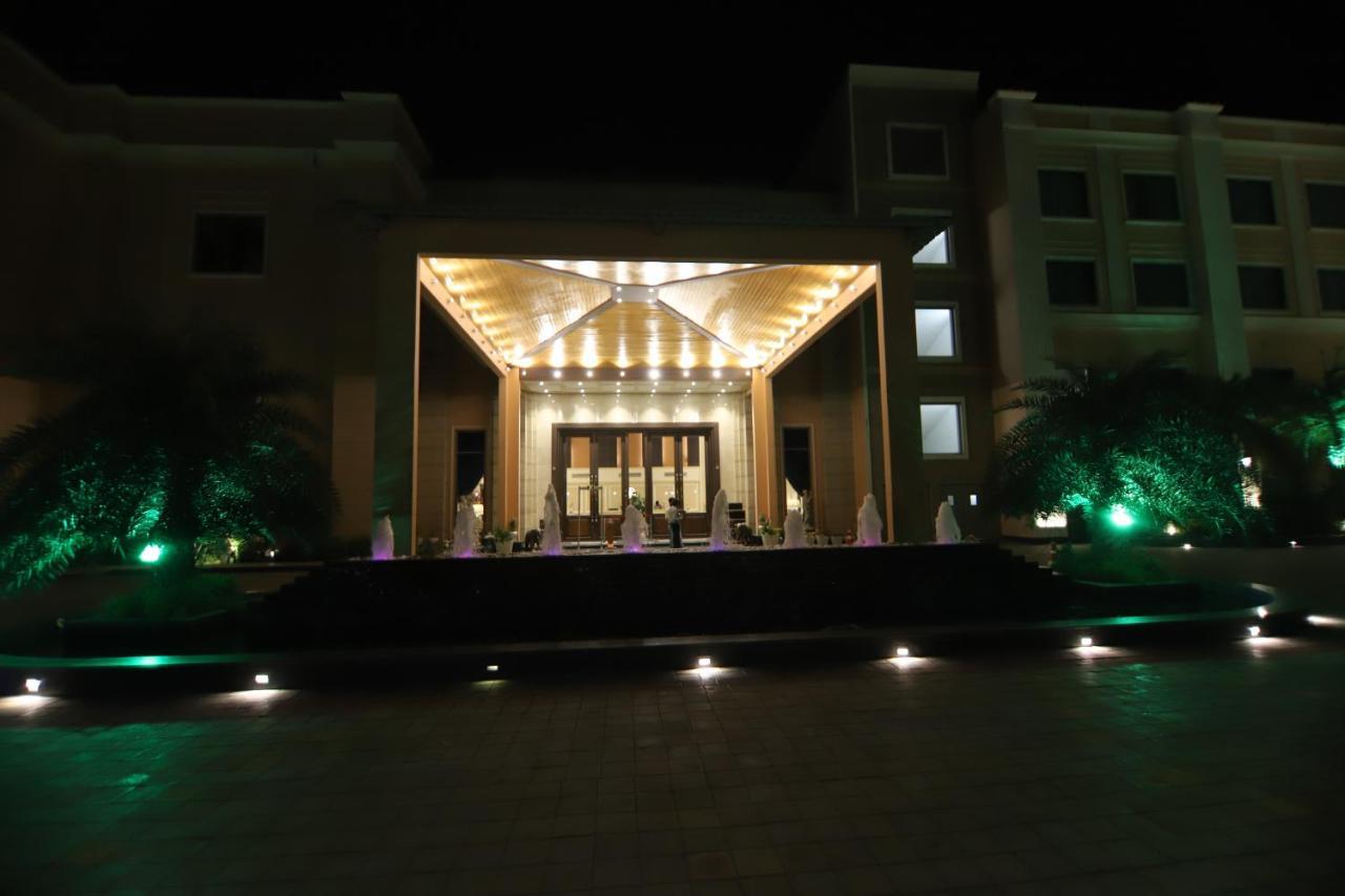 ศรีชี วิลาส Hotel โซนีปัต ภายนอก รูปภาพ